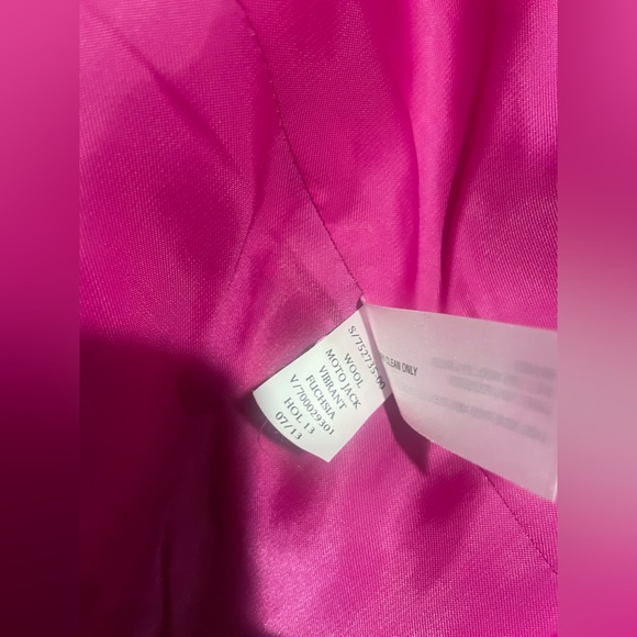 New never worn Gap XS shocking pink jacket. - Picture 9 of 10